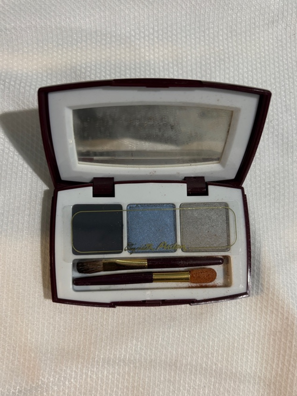 Elizabeth Arden Triple Tone Compact - Eye Shadows